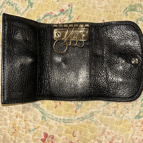 Chloe Black Leather Snap Key Holder with Bow Detail - Picture 3 of 3